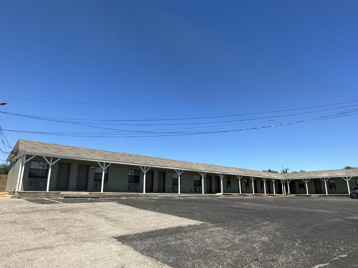 Llano Motel ภายนอก รูปภาพ